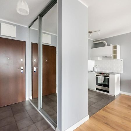 Metro Mlynow Silver Apartment Varsovia Exterior foto